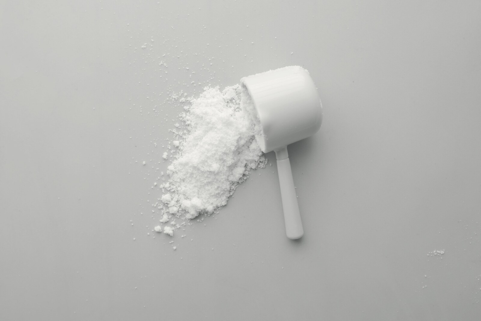 Scoop of creatine powder
